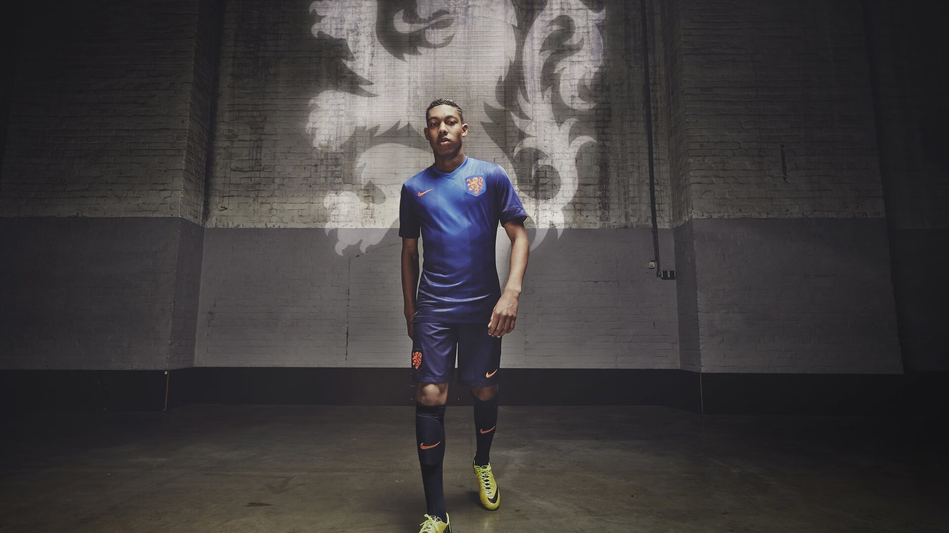 科斯用坚持和努力书写辉煌篇章，科斯的书