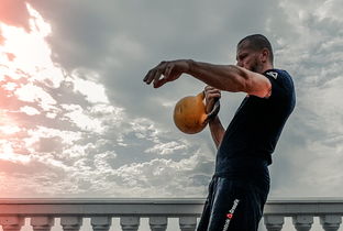 kaiyun中国官方网站-詹姆斯亲自指导小将完成训练动作，詹姆斯训练有多刻苦